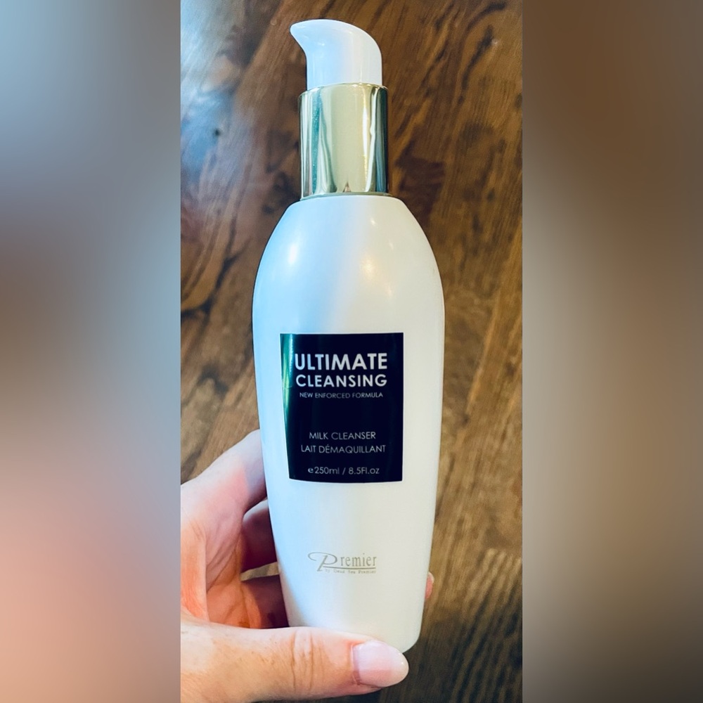 Premier Dead Sea Ultimate Cleansing Milk Cleanser